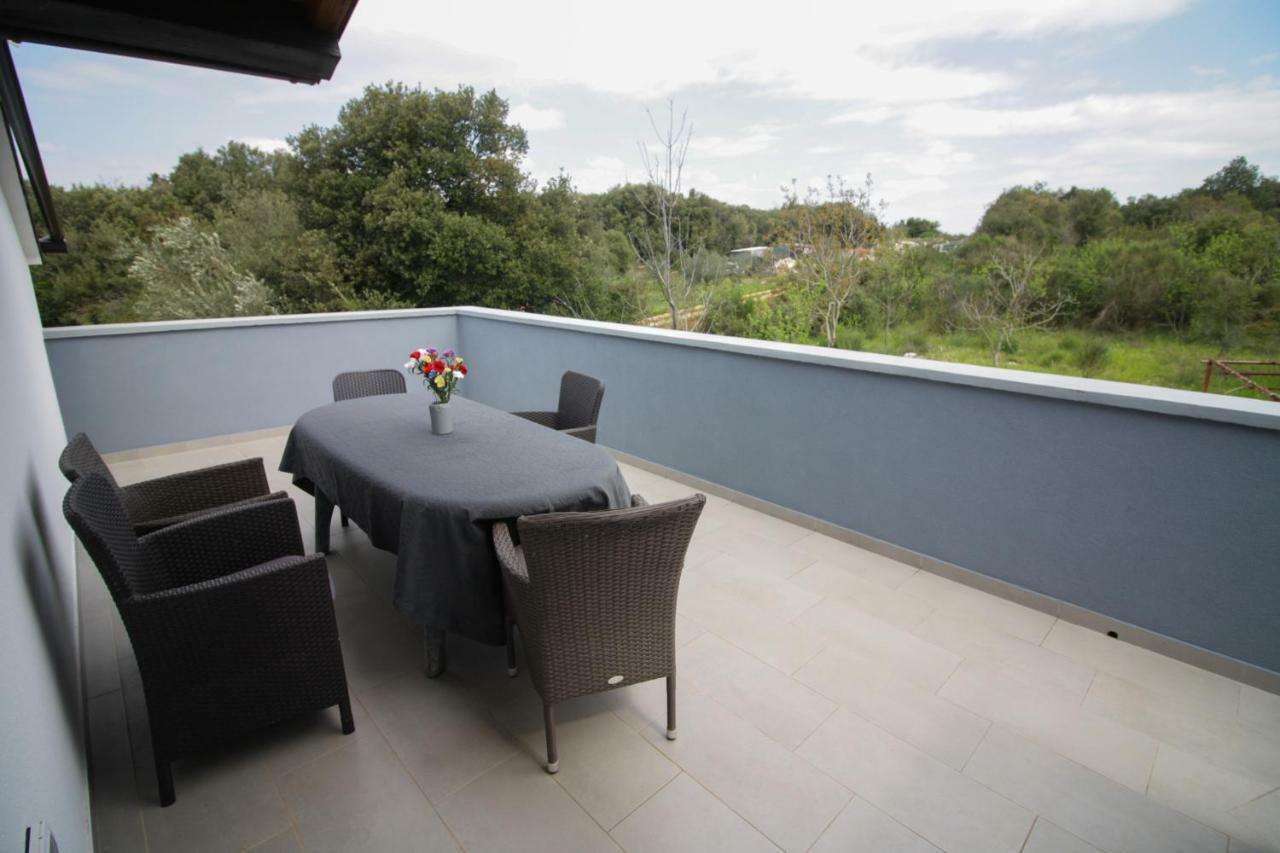 Sebi Apartment 300 M From Beach Rovinj Buitenkant foto