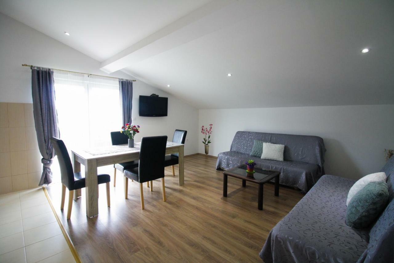 Sebi Apartment 300 M From Beach Rovinj Buitenkant foto