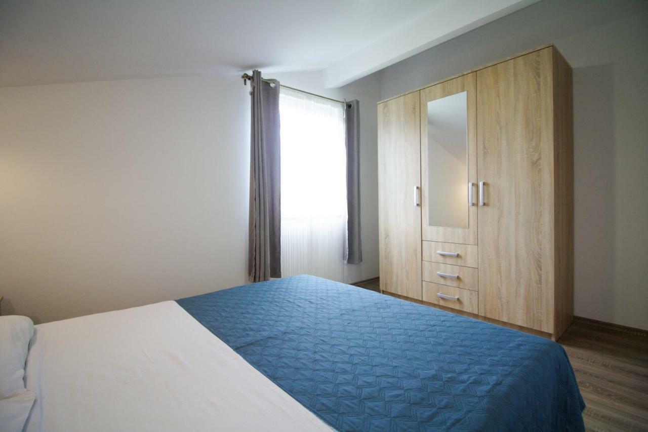 Sebi Apartment 300 M From Beach Rovinj Buitenkant foto